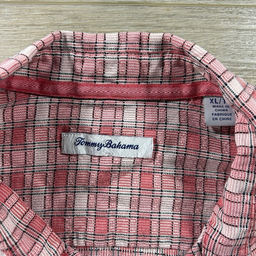Tommy Bahama XL Pink Silk Plaid Short Sleeve Button Up Retro Groovy Beach - Picture 4 of 10